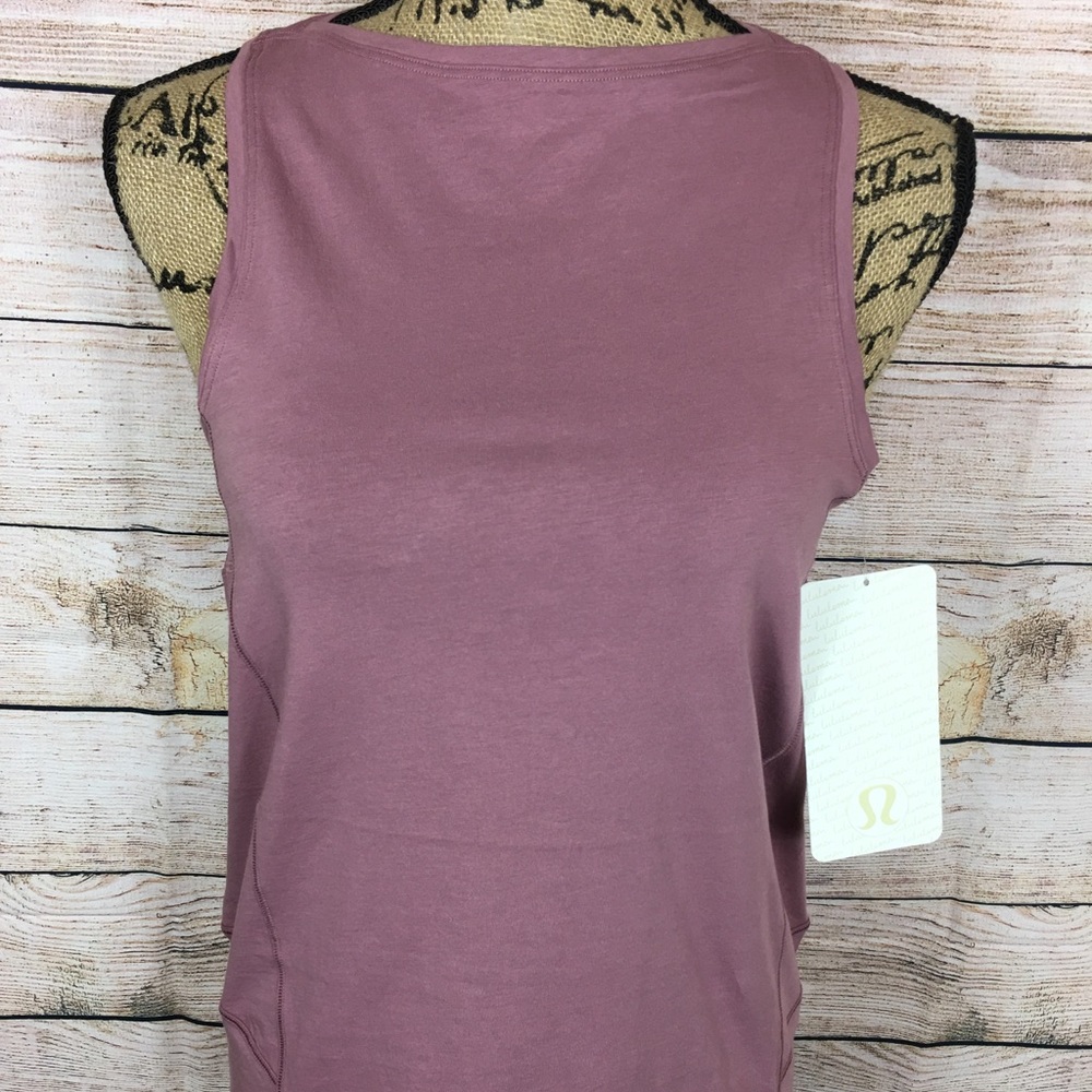 🎈🎈SOLD🎈🎈Lululemon Athletica Tank